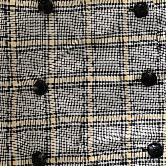 H&M mini skirt - Picture 3 of 4